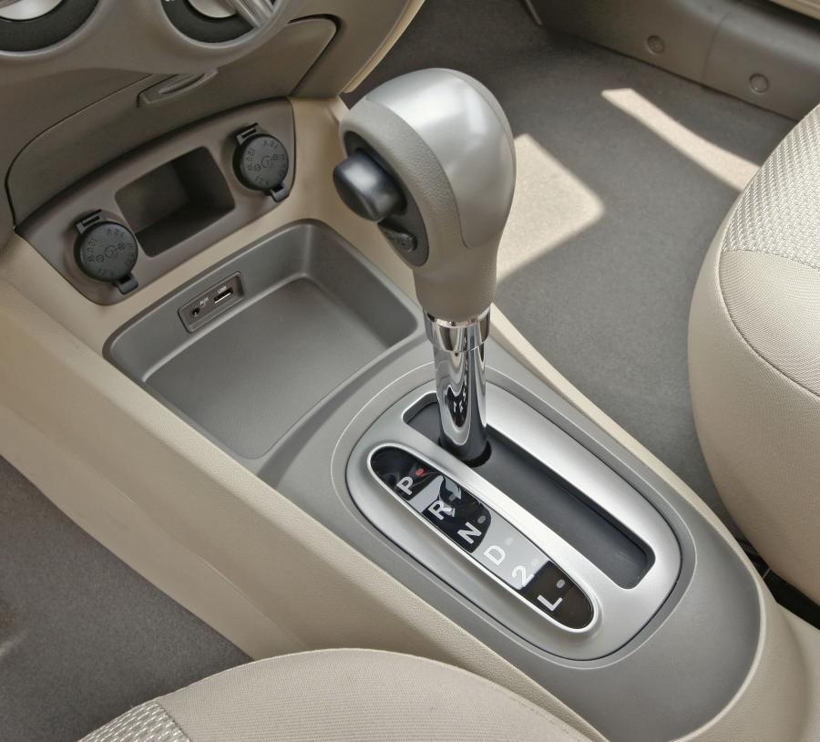  Kia Rio 2010 года  (фото 5 из 21)